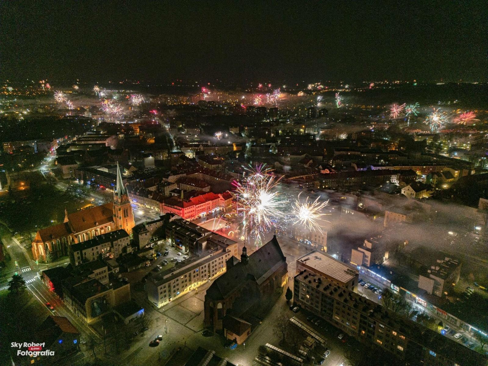 Zdjęcie w galerii na portalu naszraciborz.pl: Powitanie nowego roku w Raciborzu. Wszystko, co musicie o nim wiedzieć [FOTO i WIDEO] wiadomości z regionu