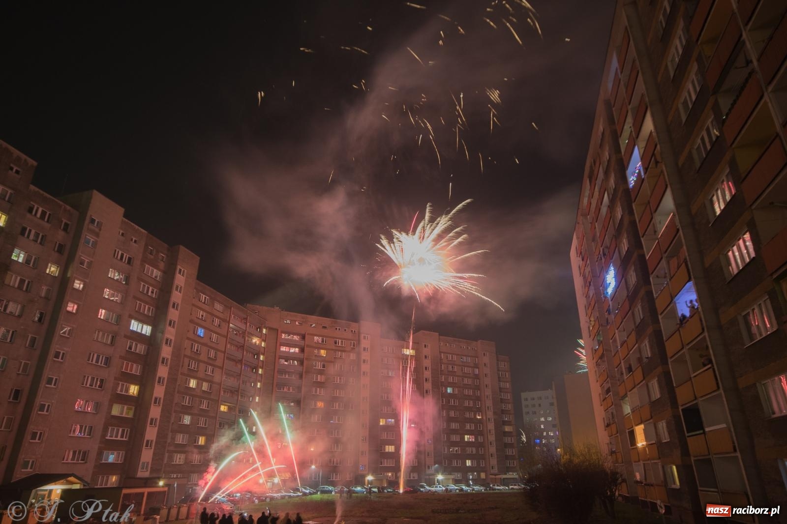 Zdjęcie w galerii na portalu naszraciborz.pl: Sylwestrowe migawki z Raciborza [FOTO i WIDEO] wiadomości z regionu