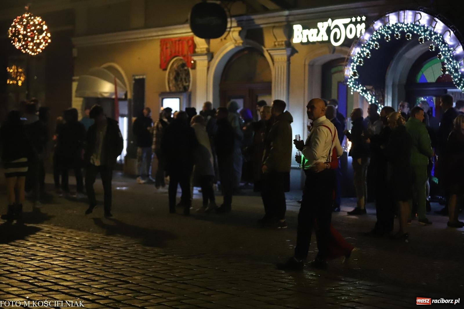 Zdjęcie w galerii na portalu naszraciborz.pl: Sylwestrowe migawki z Raciborza [FOTO i WIDEO] wiadomości z regionu