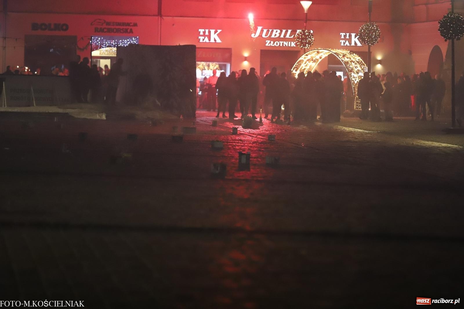 Zdjęcie w galerii na portalu naszraciborz.pl: Sylwestrowe migawki z Raciborza [FOTO i WIDEO] wiadomości z regionu