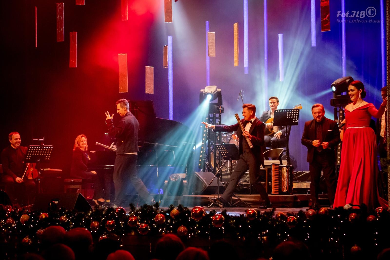 Zdjęcie w galerii na portalu naszraciborz.pl: Sylwesterowa noc w Raciborskim Centrum Kultury na bis! [FOTO] wiadomości z regionu