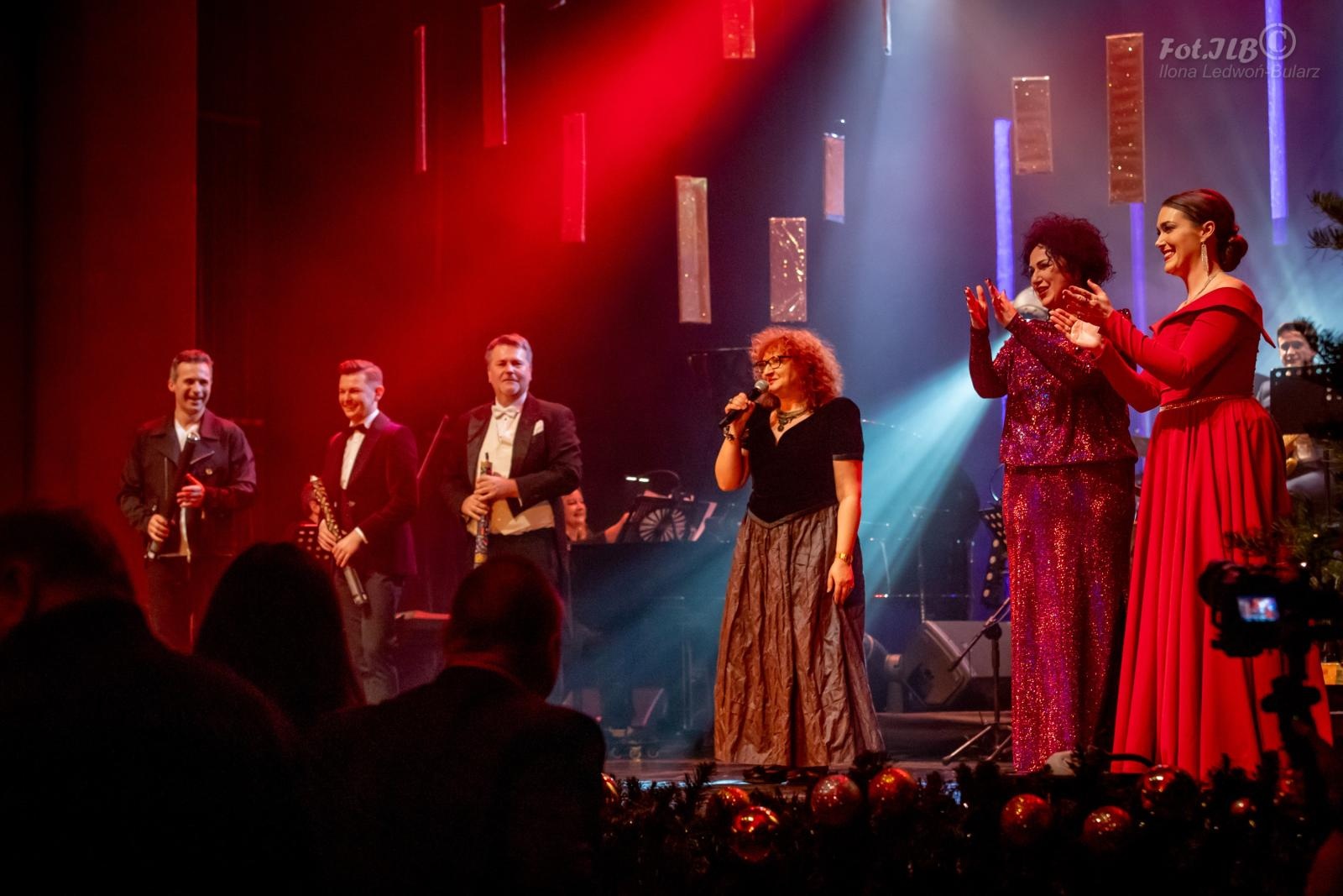 Zdjęcie w galerii na portalu naszraciborz.pl: Sylwesterowa noc w Raciborskim Centrum Kultury na bis! [FOTO] wiadomości z regionu