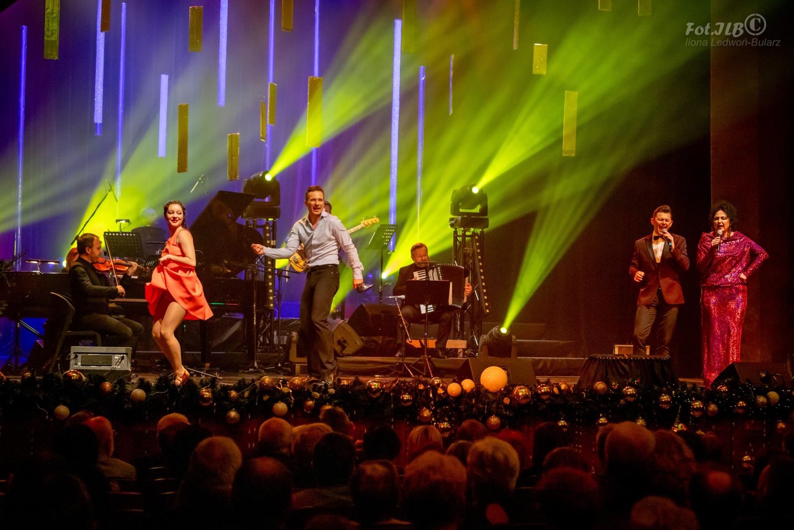 Zdjęcie w galerii na portalu naszraciborz.pl: Sylwesterowa noc w Raciborskim Centrum Kultury na bis! [FOTO] wiadomości z regionu