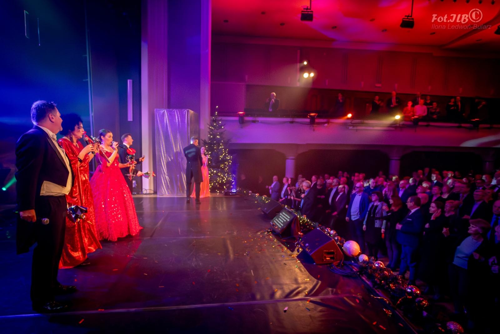 Zdjęcie w galerii na portalu naszraciborz.pl: Sylwesterowa noc w Raciborskim Centrum Kultury na bis! [FOTO] wiadomości z regionu