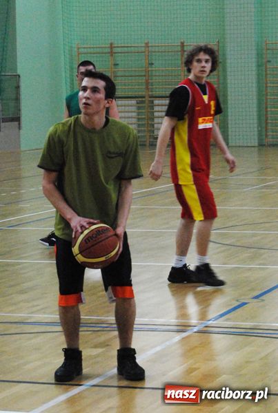 Zdjęcie w galerii na portalu naszraciborz.pl:  Koszykarska liga nabiera rumieńców wiadomości z regionu