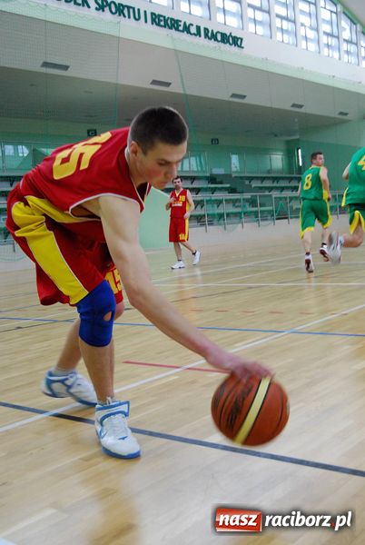 Zdjęcie w galerii na portalu naszraciborz.pl:  Koszykarska liga nabiera rumieńców wiadomości z regionu