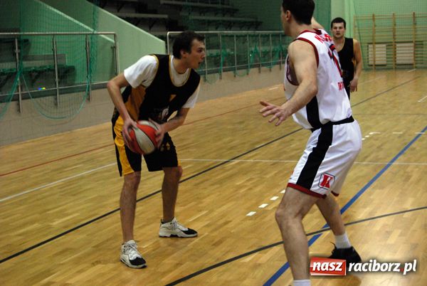 Zdjęcie w galerii na portalu naszraciborz.pl:  Koszykarska liga nabiera rumieńców wiadomości z regionu