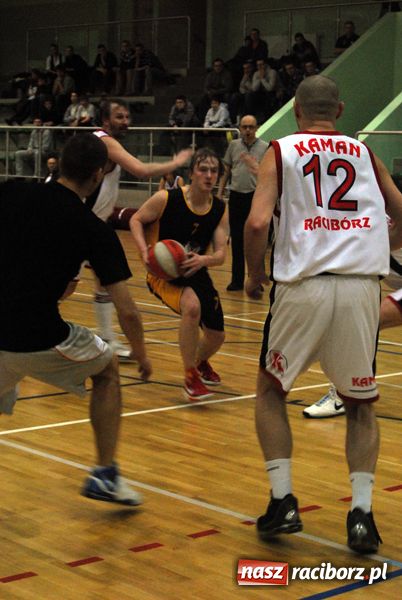 Zdjęcie w galerii na portalu naszraciborz.pl:  Koszykarska liga nabiera rumieńców wiadomości z regionu