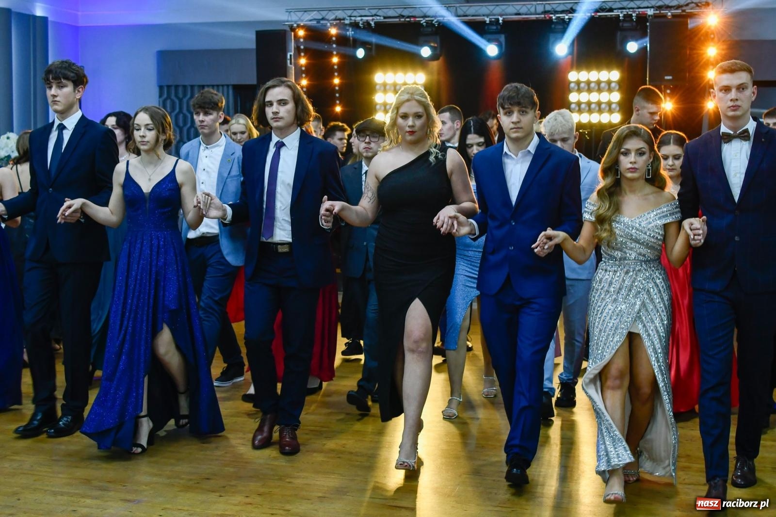 Zdjęcie w galerii na portalu naszraciborz.pl: W ZSOMS studniówka i Abraham [FOTO i WIDEO] wiadomości z regionu