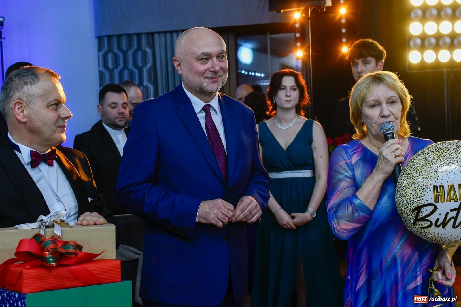 Zdjęcie w galerii na portalu naszraciborz.pl: W ZSOMS studniówka i Abraham [FOTO i WIDEO] wiadomości z regionu