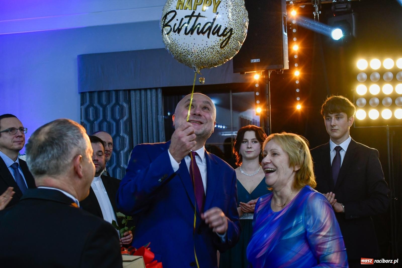 Zdjęcie w galerii na portalu naszraciborz.pl: W ZSOMS studniówka i Abraham [FOTO i WIDEO] wiadomości z regionu