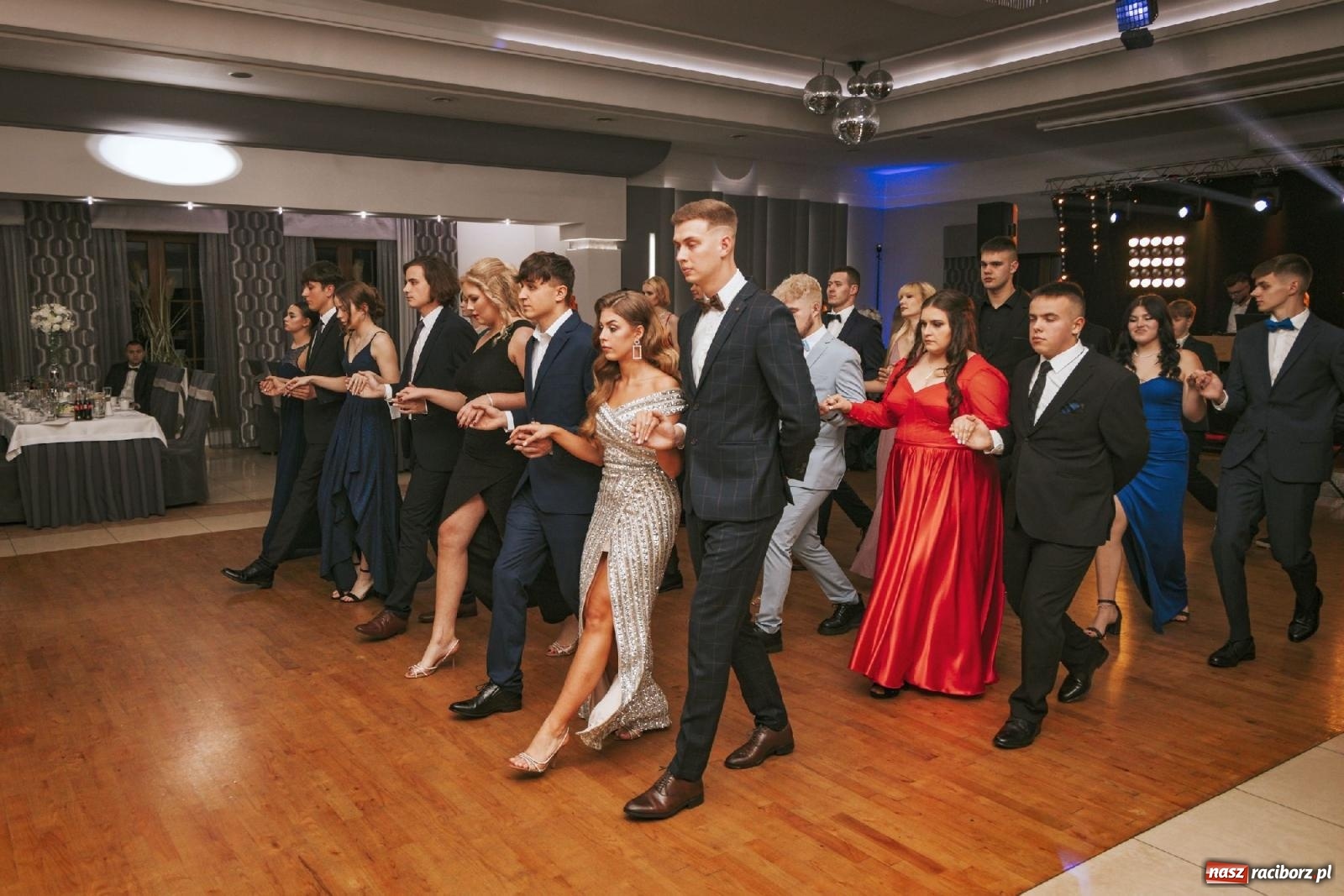 Zdjęcie w galerii na portalu naszraciborz.pl: W ZSOMS studniówka i Abraham [FOTO i WIDEO] wiadomości z regionu