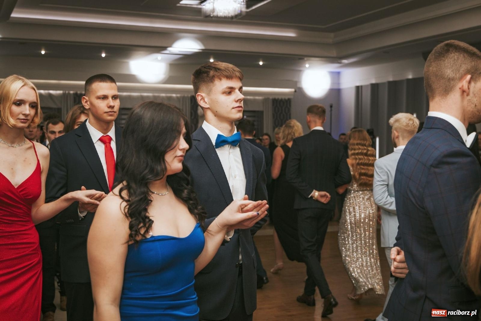 Zdjęcie w galerii na portalu naszraciborz.pl: W ZSOMS studniówka i Abraham [FOTO i WIDEO] wiadomości z regionu