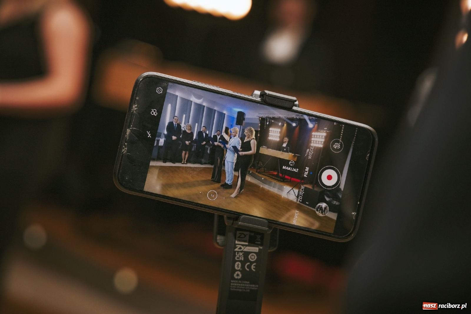 Zdjęcie w galerii na portalu naszraciborz.pl: W ZSOMS studniówka i Abraham [FOTO i WIDEO] wiadomości z regionu