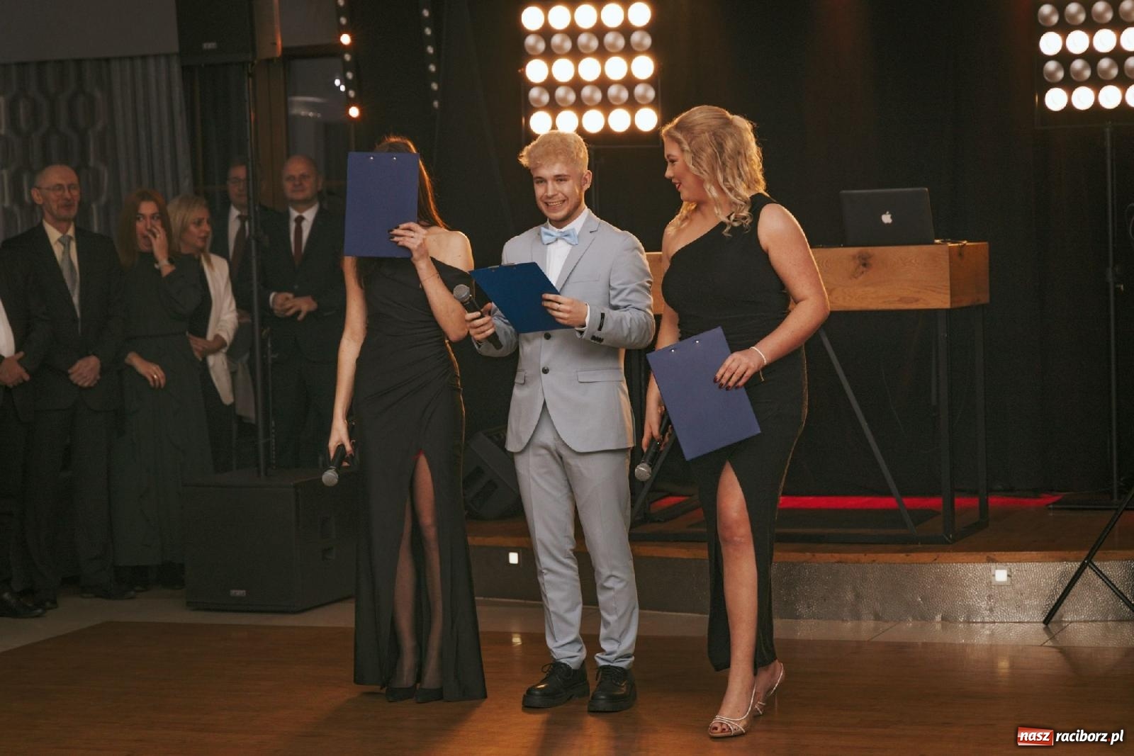 Zdjęcie w galerii na portalu naszraciborz.pl: W ZSOMS studniówka i Abraham [FOTO i WIDEO] wiadomości z regionu