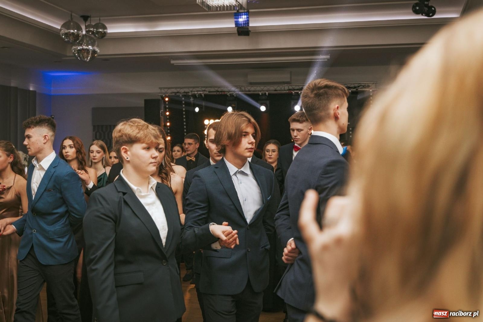 Zdjęcie w galerii na portalu naszraciborz.pl: W ZSOMS studniówka i Abraham [FOTO i WIDEO] wiadomości z regionu