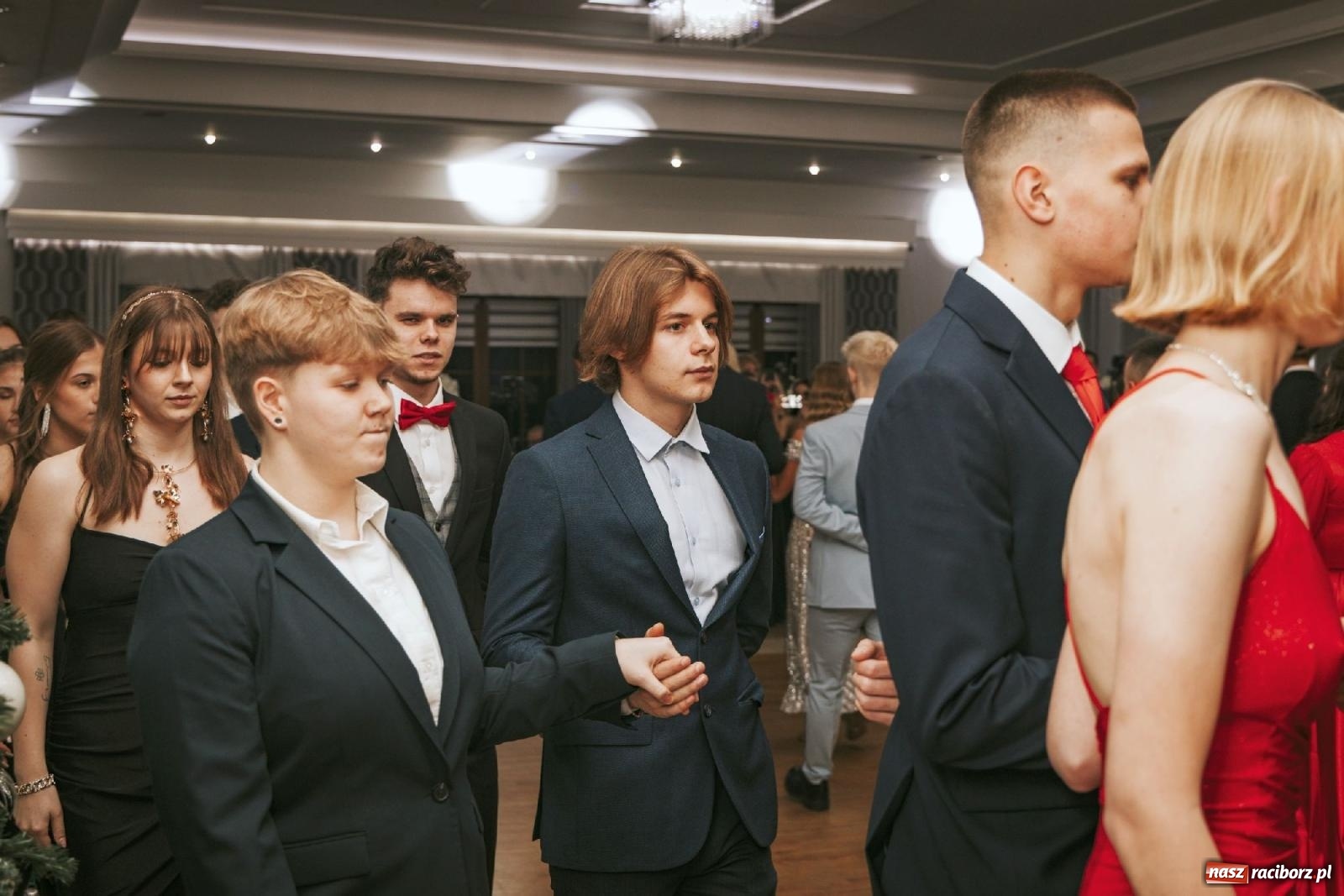 Zdjęcie w galerii na portalu naszraciborz.pl: W ZSOMS studniówka i Abraham [FOTO i WIDEO] wiadomości z regionu