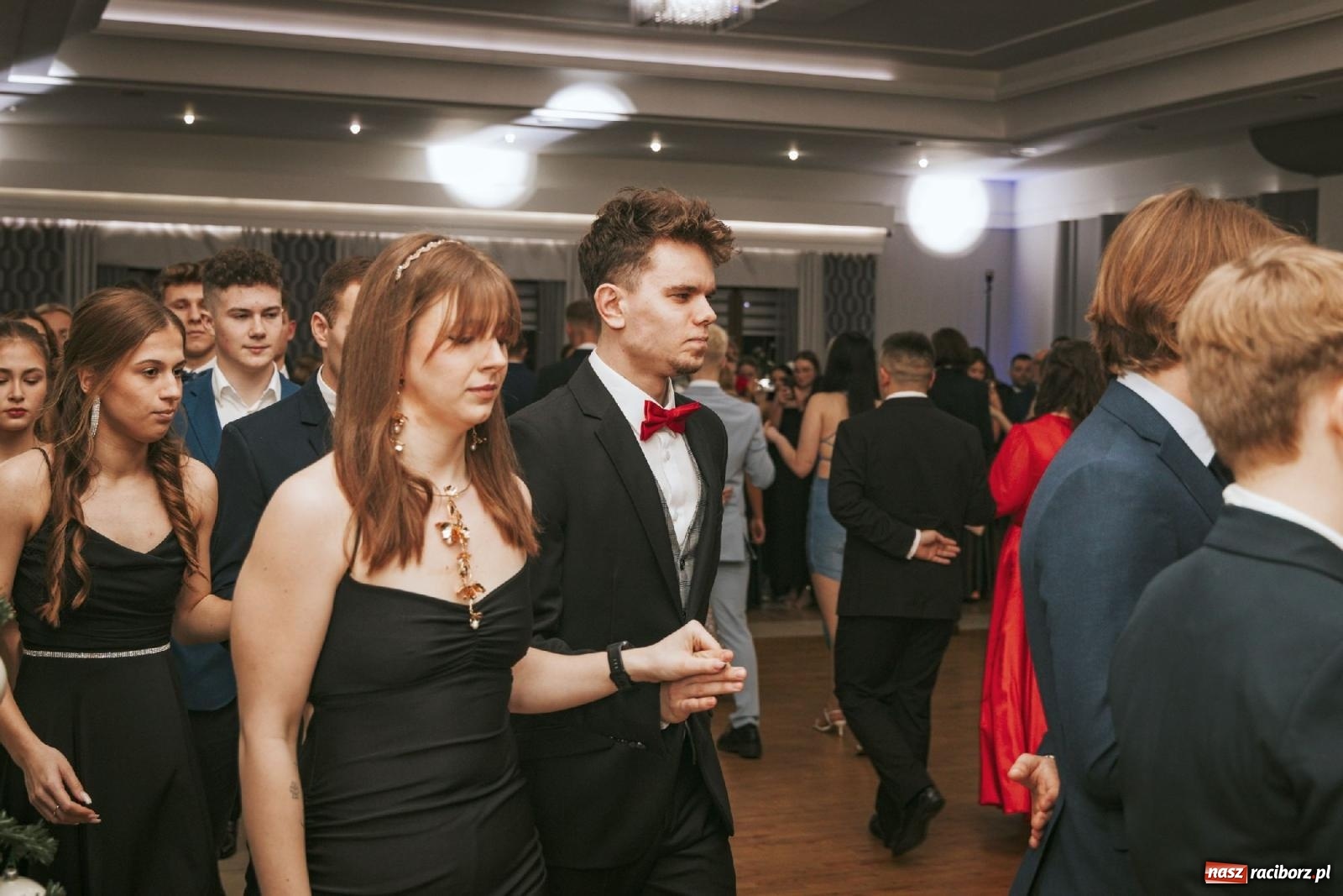 Zdjęcie w galerii na portalu naszraciborz.pl: W ZSOMS studniówka i Abraham [FOTO i WIDEO] wiadomości z regionu