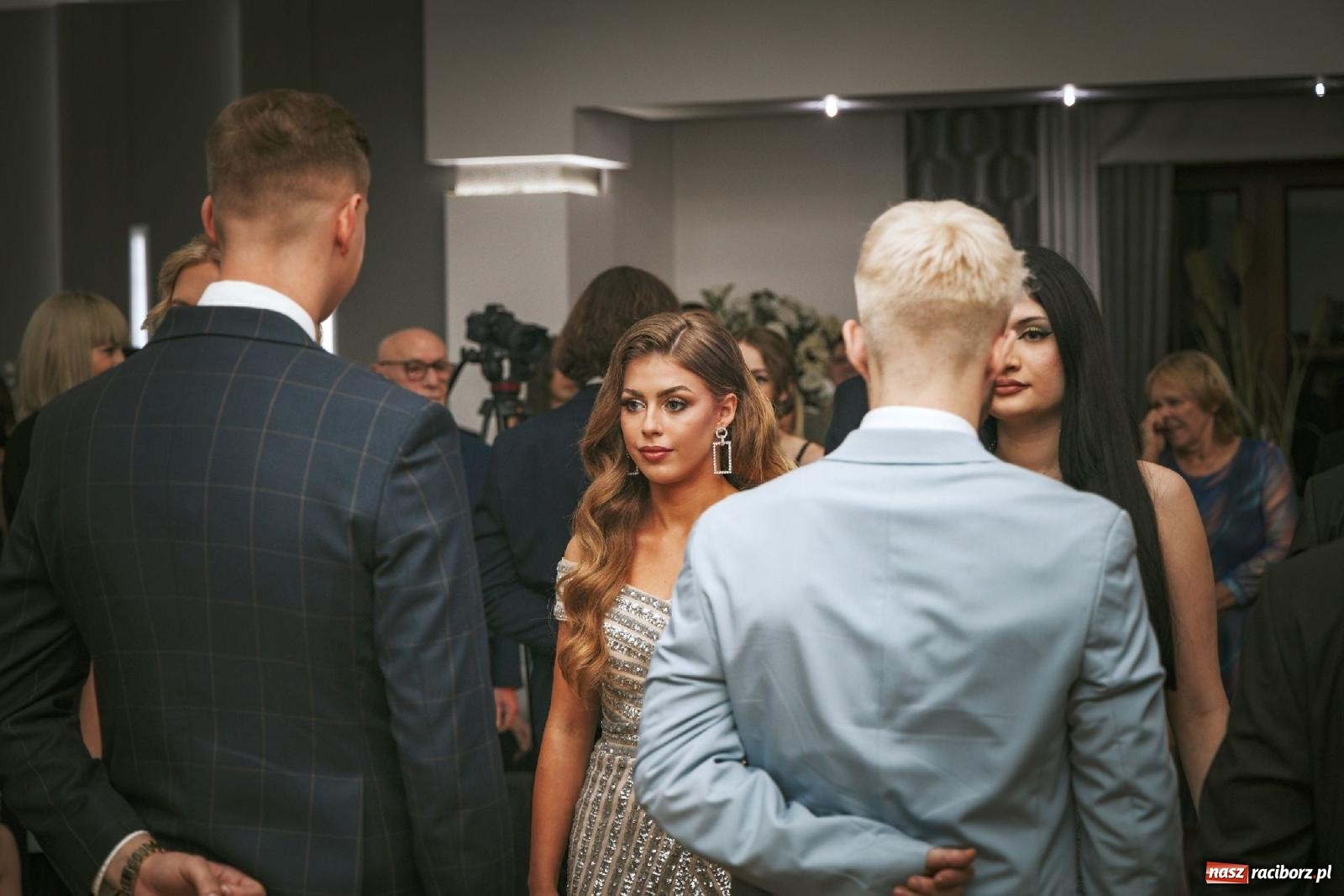 Zdjęcie w galerii na portalu naszraciborz.pl: W ZSOMS studniówka i Abraham [FOTO i WIDEO] wiadomości z regionu