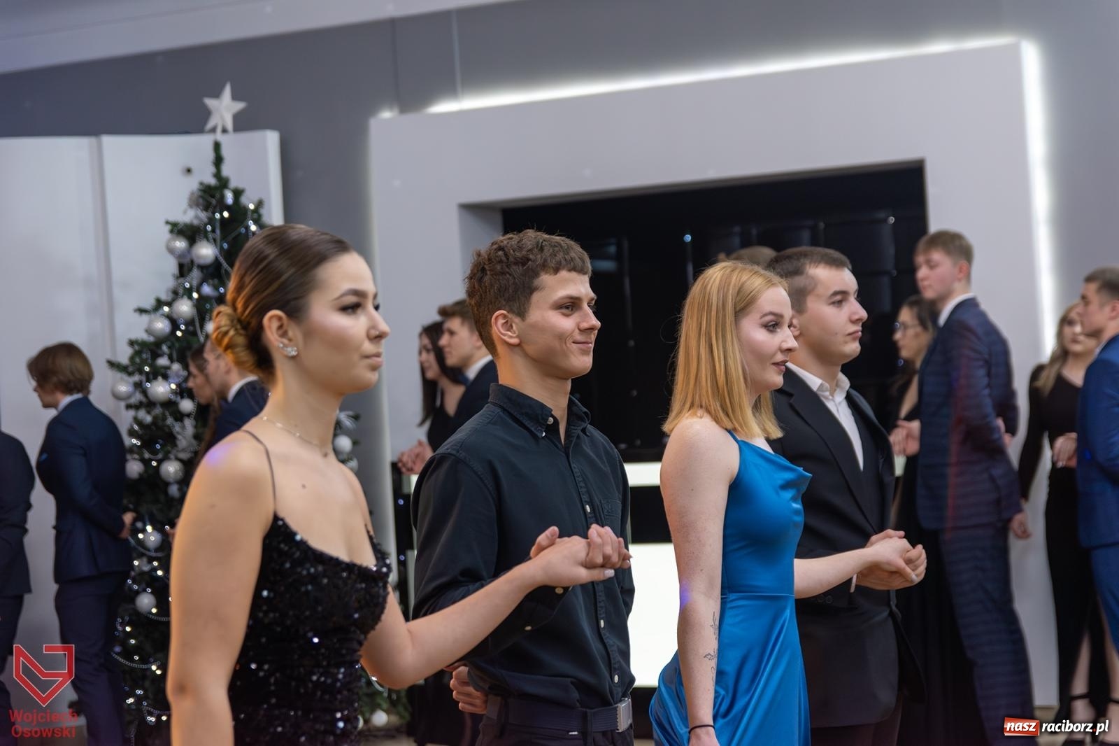 Zdjęcie w galerii na portalu naszraciborz.pl: W ZSOMS studniówka i Abraham [FOTO i WIDEO] wiadomości z regionu