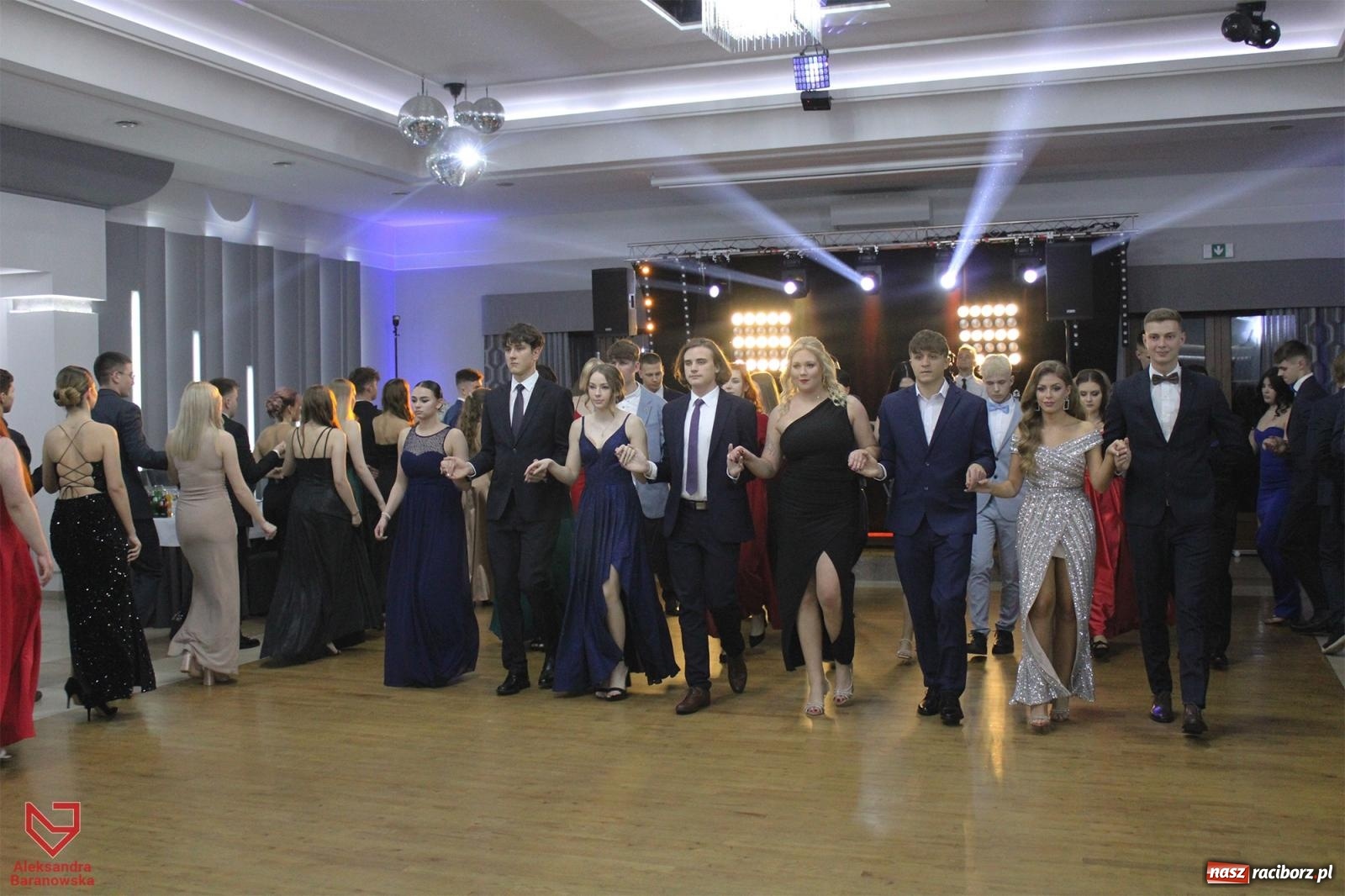 Zdjęcie w galerii na portalu naszraciborz.pl: W ZSOMS studniówka i Abraham [FOTO i WIDEO] wiadomości z regionu