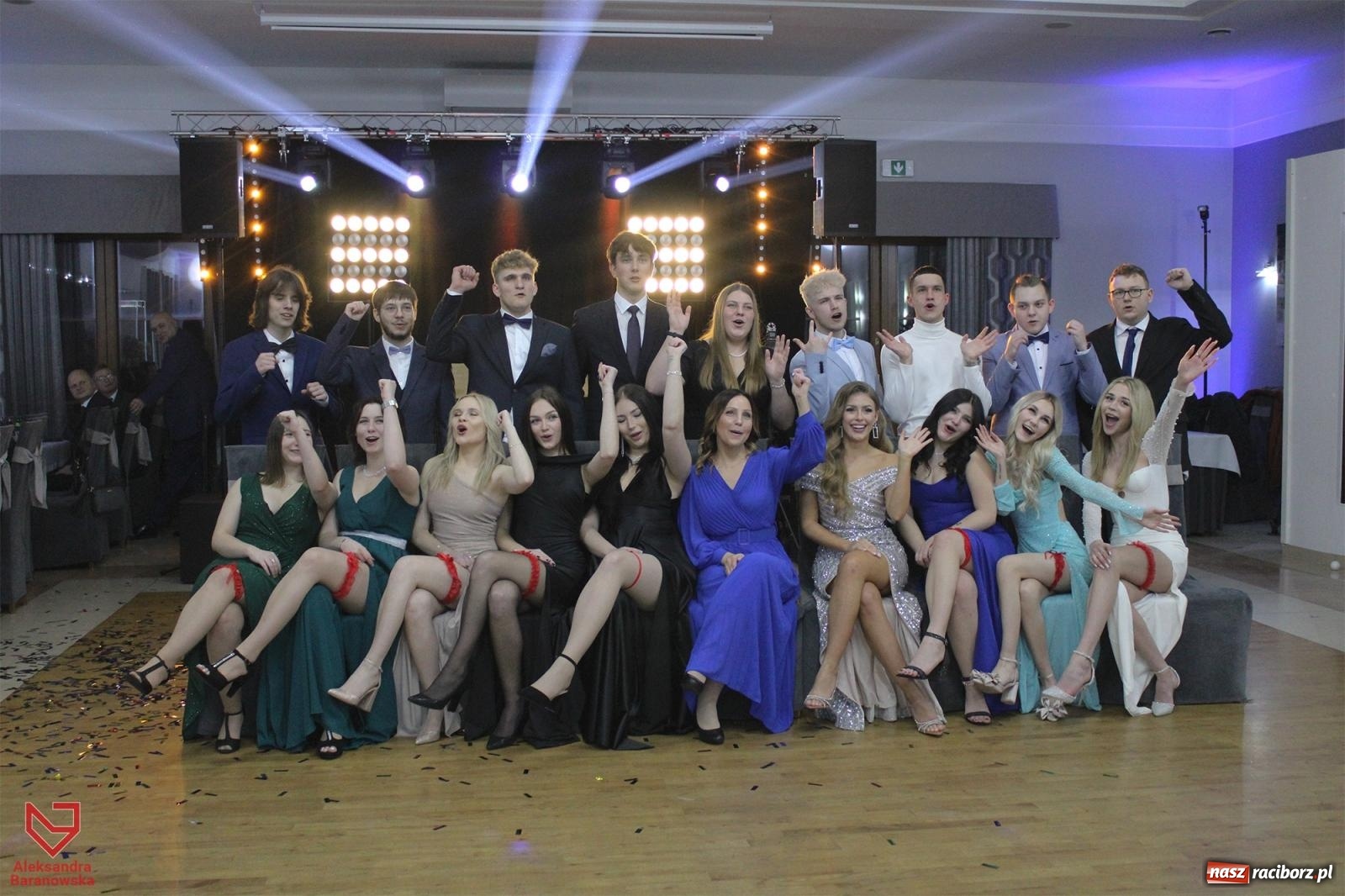 Zdjęcie w galerii na portalu naszraciborz.pl: W ZSOMS studniówka i Abraham [FOTO i WIDEO] wiadomości z regionu