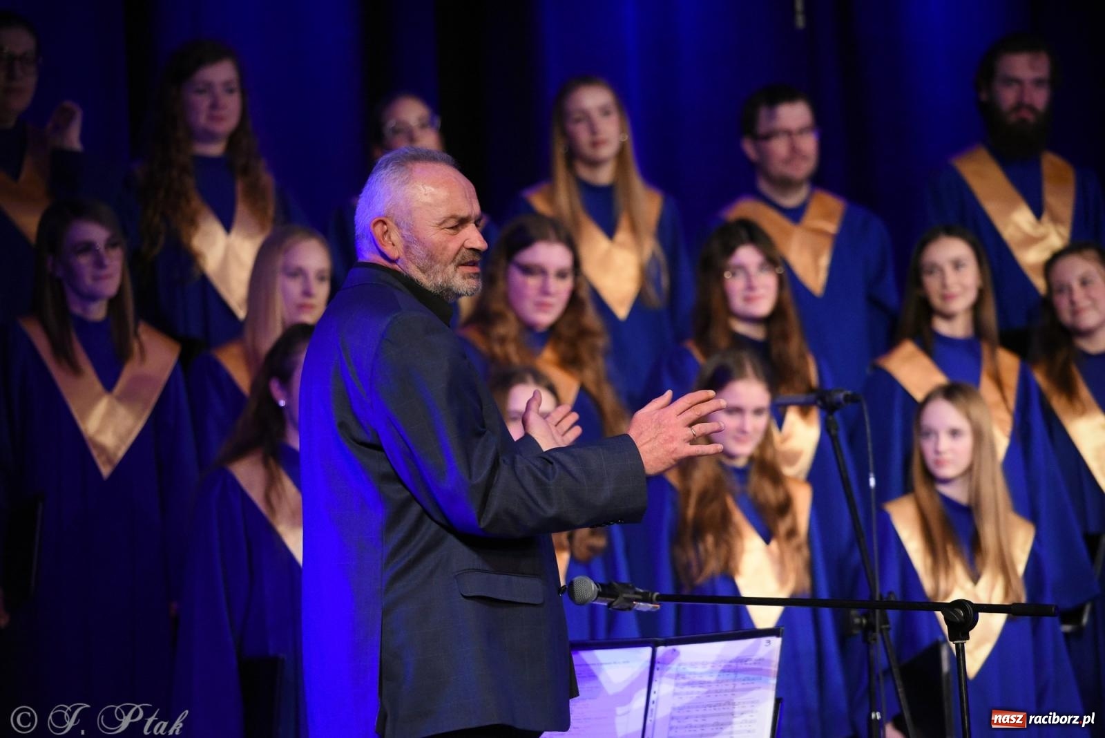Zdjęcie w galerii na portalu naszraciborz.pl: Koncert kolęd i pastorałek chóru Bel Canto wiadomości z regionu