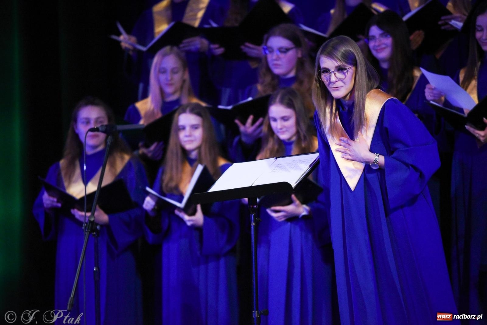Zdjęcie w galerii na portalu naszraciborz.pl: Koncert kolęd i pastorałek chóru Bel Canto wiadomości z regionu