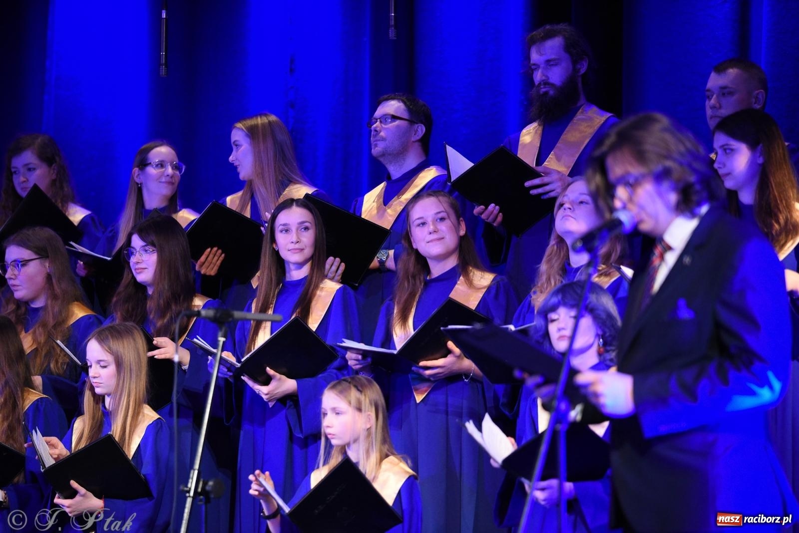 Zdjęcie w galerii na portalu naszraciborz.pl: Koncert kolęd i pastorałek chóru Bel Canto wiadomości z regionu