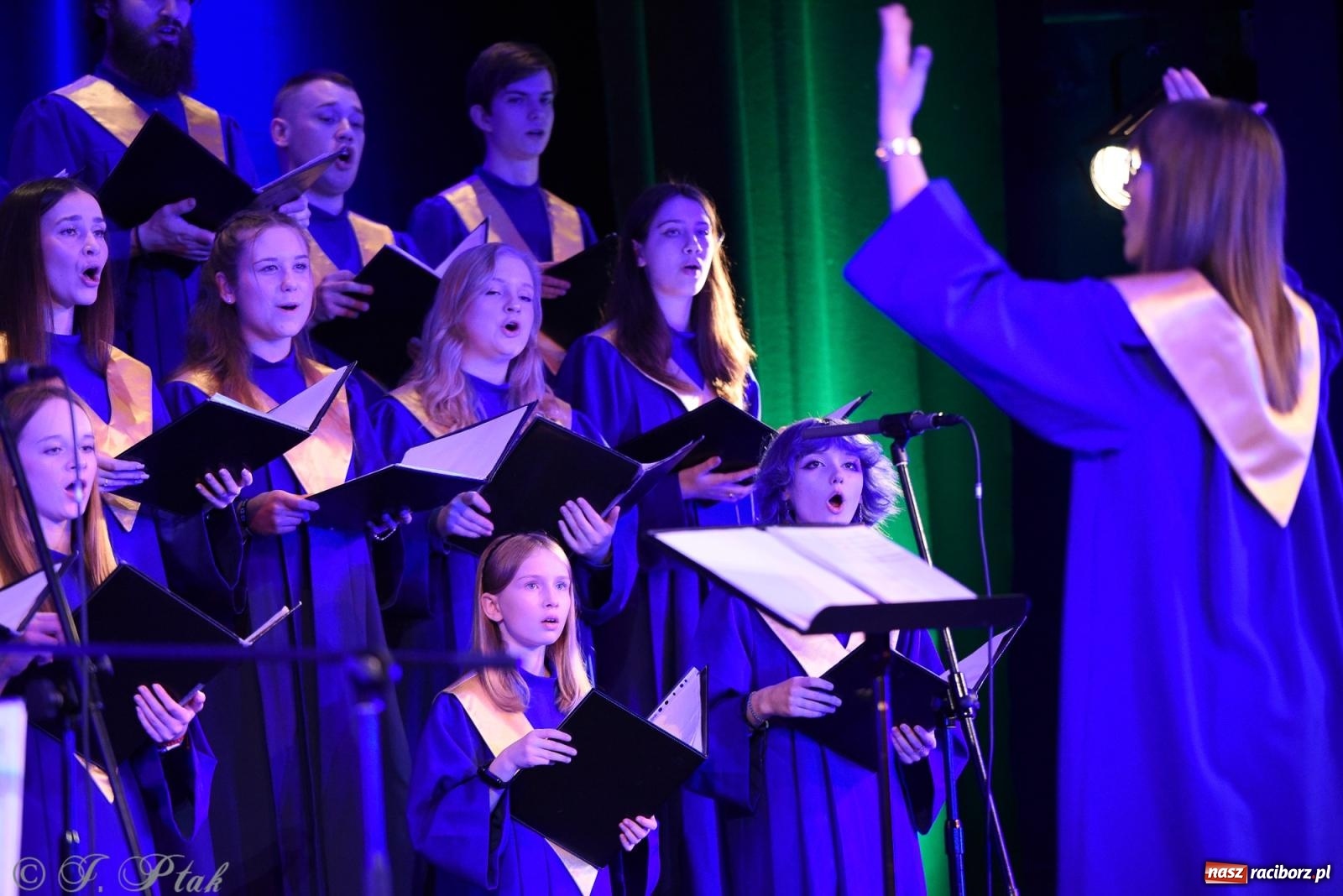Zdjęcie w galerii na portalu naszraciborz.pl: Koncert kolęd i pastorałek chóru Bel Canto wiadomości z regionu