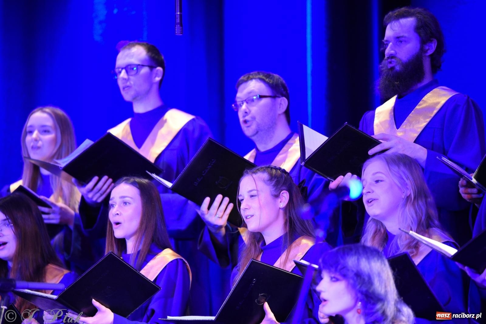 Zdjęcie w galerii na portalu naszraciborz.pl: Koncert kolęd i pastorałek chóru Bel Canto wiadomości z regionu