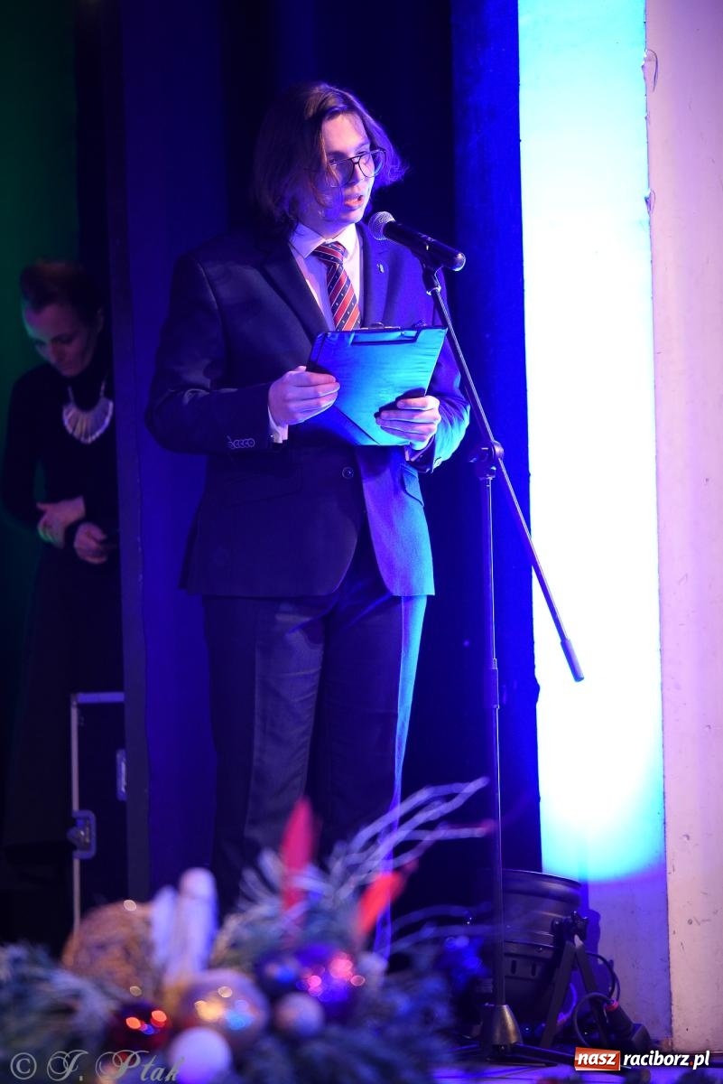 Zdjęcie w galerii na portalu naszraciborz.pl: Koncert kolęd i pastorałek chóru Bel Canto wiadomości z regionu