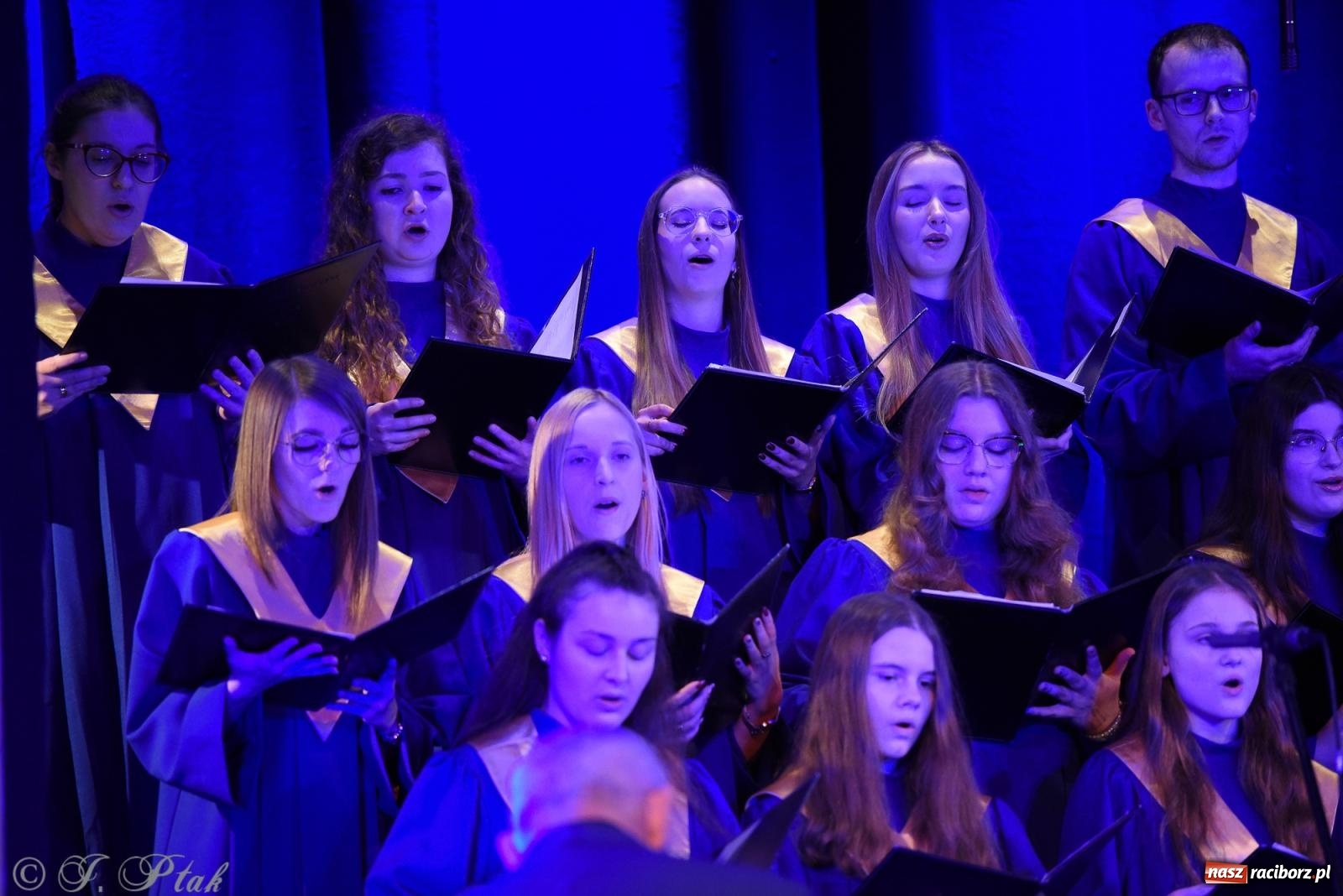 Zdjęcie w galerii na portalu naszraciborz.pl: Koncert kolęd i pastorałek chóru Bel Canto wiadomości z regionu