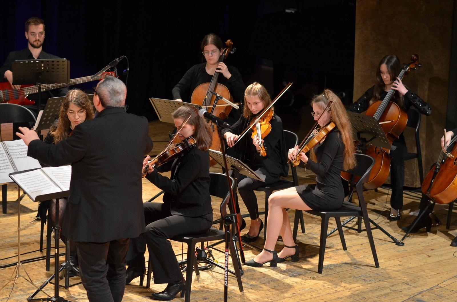 Zdjęcie w galerii na portalu naszraciborz.pl: Raciborskie Centrum Kultury zaprasza na koncerty zimowe wiadomości z regionu