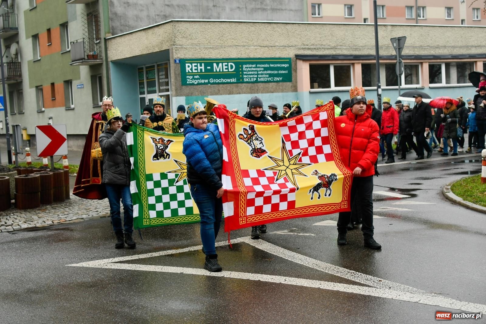 Zdjęcie w galerii na portalu naszraciborz.pl: Raciborski Orszak Trzech Króli [FOTO i WIDEO] wiadomości z regionu