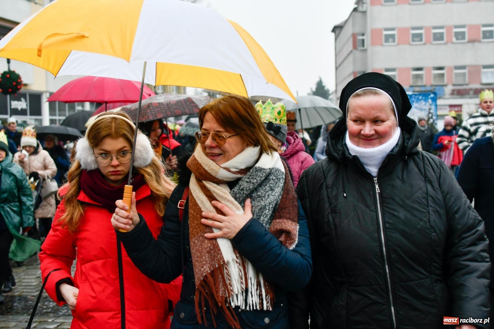 Zdjęcie w galerii na portalu naszraciborz.pl: Raciborski Orszak Trzech Króli [FOTO i WIDEO] wiadomości z regionu