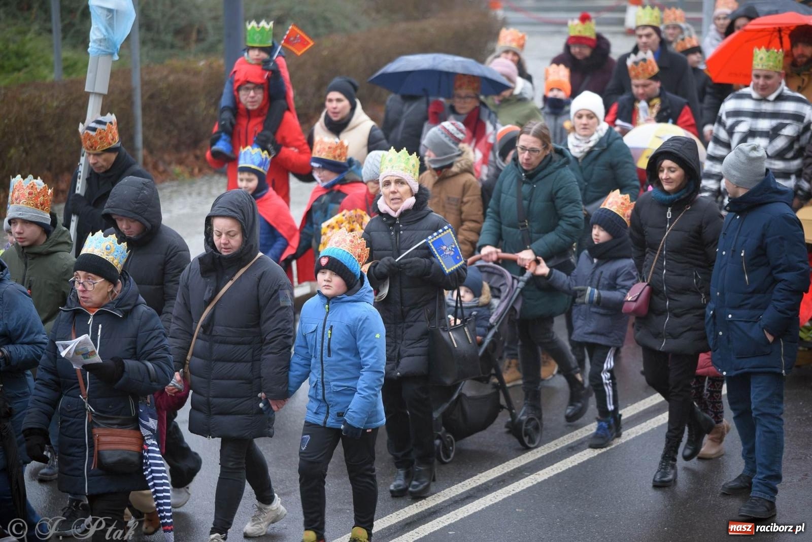 Zdjęcie w galerii na portalu naszraciborz.pl: Raciborski Orszak Trzech Króli [FOTO i WIDEO] wiadomości z regionu
