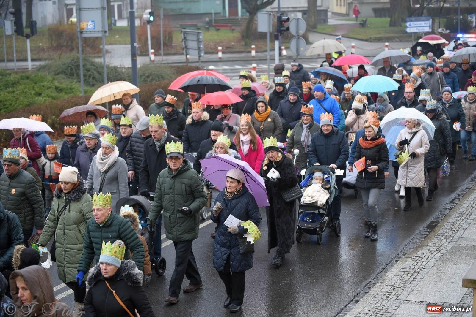 Zdjęcie w galerii na portalu naszraciborz.pl: Raciborski Orszak Trzech Króli [FOTO i WIDEO] wiadomości z regionu