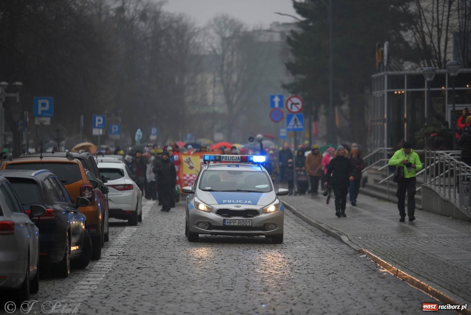 Zdjęcie w galerii na portalu naszraciborz.pl: Raciborski Orszak Trzech Króli [FOTO i WIDEO] wiadomości z regionu