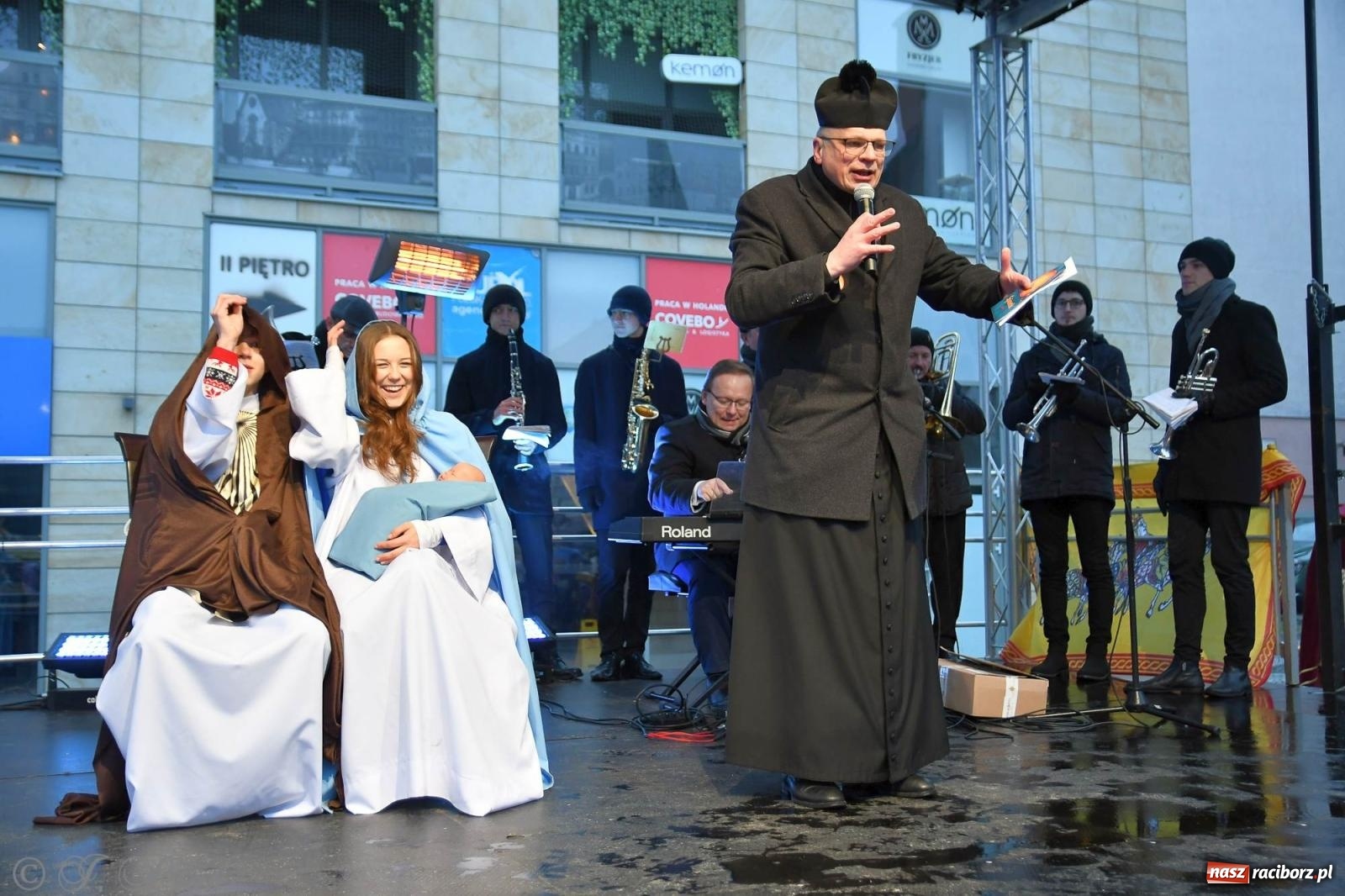 Zdjęcie w galerii na portalu naszraciborz.pl: Raciborski Orszak Trzech Króli [FOTO i WIDEO] wiadomości z regionu