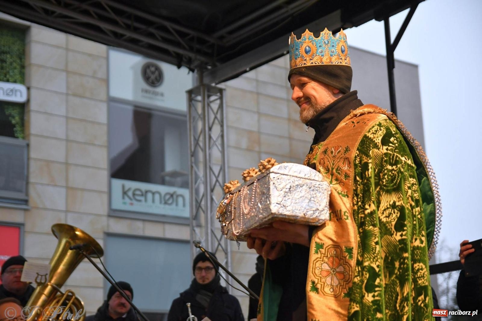 Zdjęcie w galerii na portalu naszraciborz.pl: Raciborski Orszak Trzech Króli [FOTO i WIDEO] wiadomości z regionu