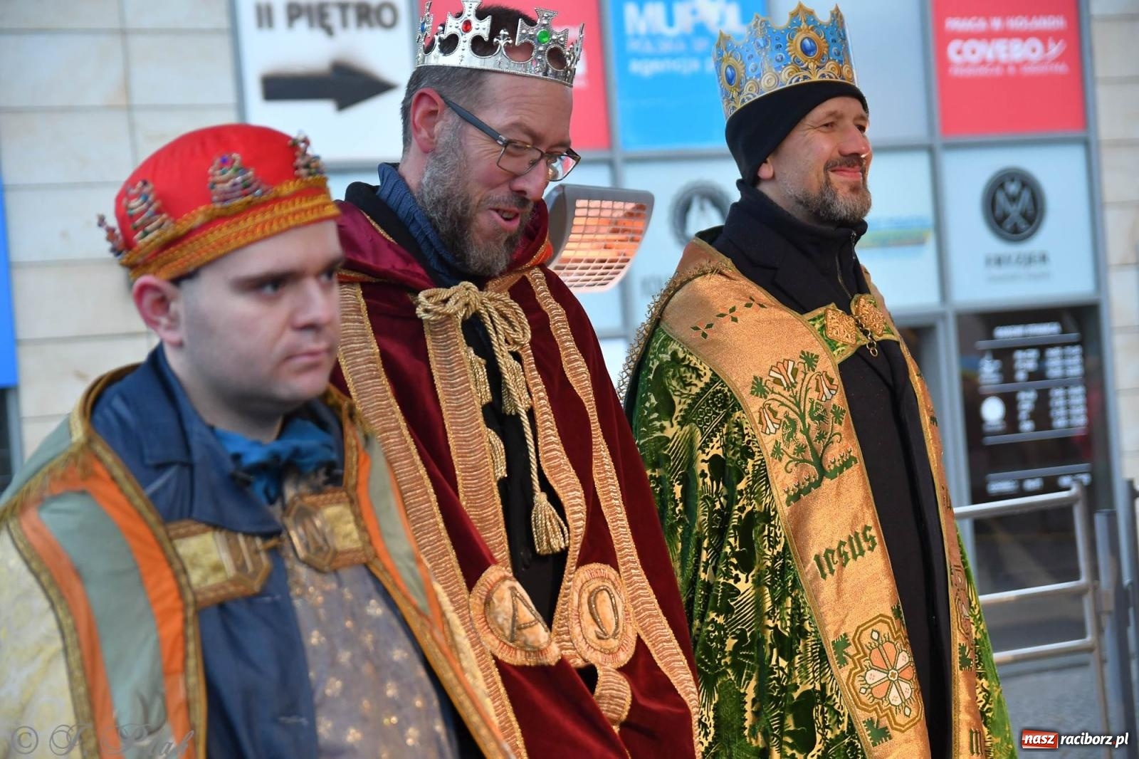 Zdjęcie w galerii na portalu naszraciborz.pl: Raciborski Orszak Trzech Króli [FOTO i WIDEO] wiadomości z regionu
