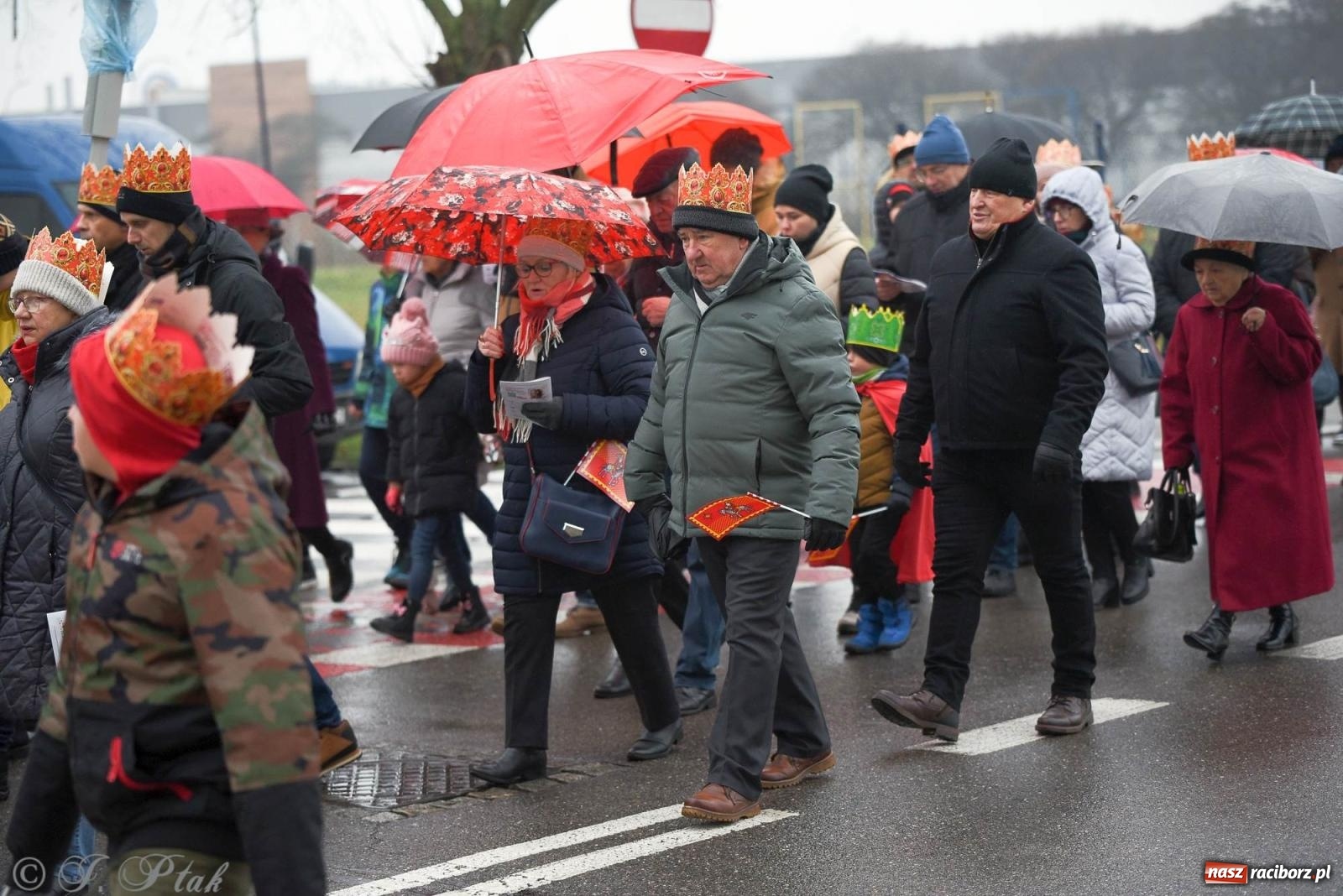 Zdjęcie w galerii na portalu naszraciborz.pl: Raciborski Orszak Trzech Króli [FOTO i WIDEO] wiadomości z regionu