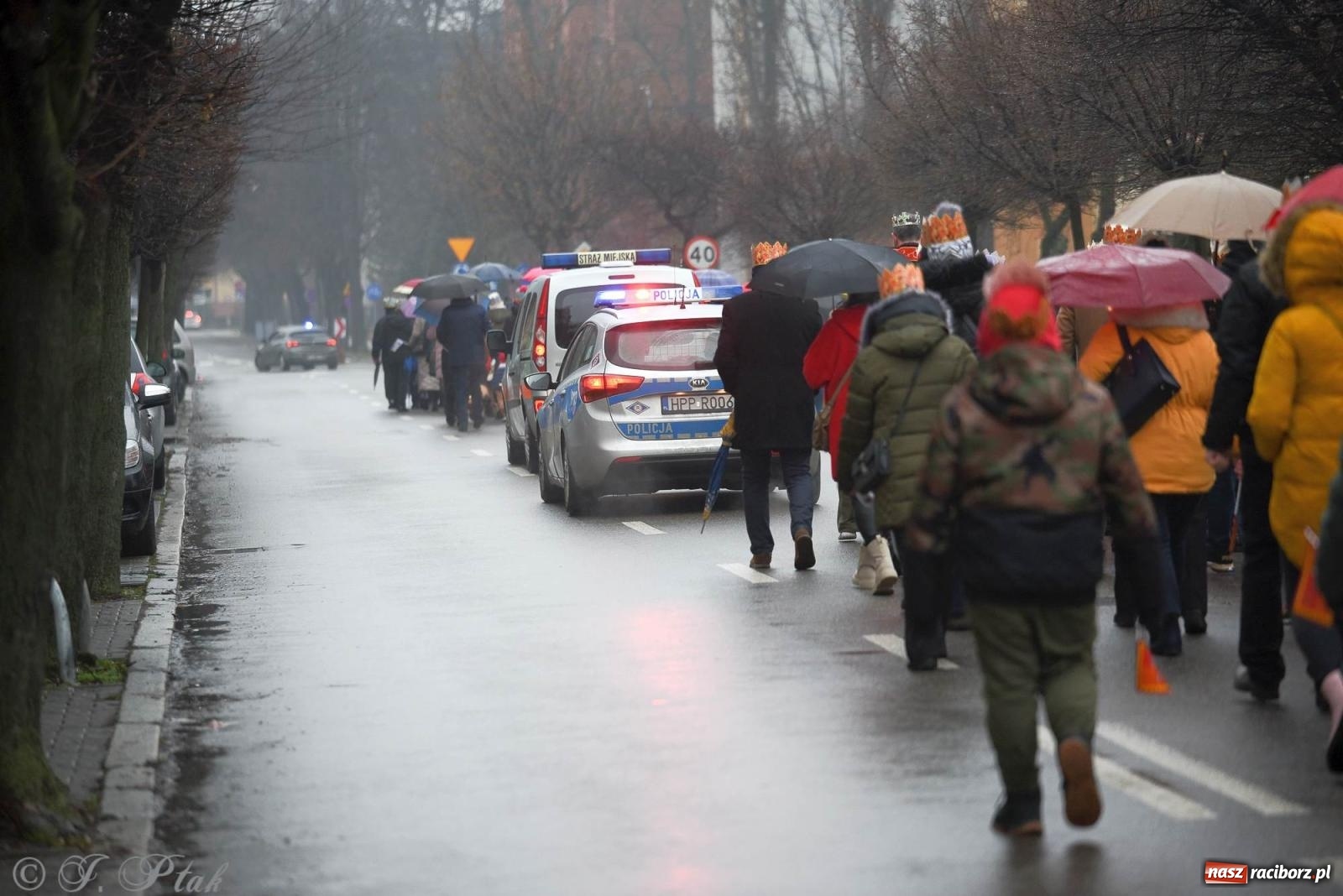 Zdjęcie w galerii na portalu naszraciborz.pl: Raciborski Orszak Trzech Króli [FOTO i WIDEO] wiadomości z regionu