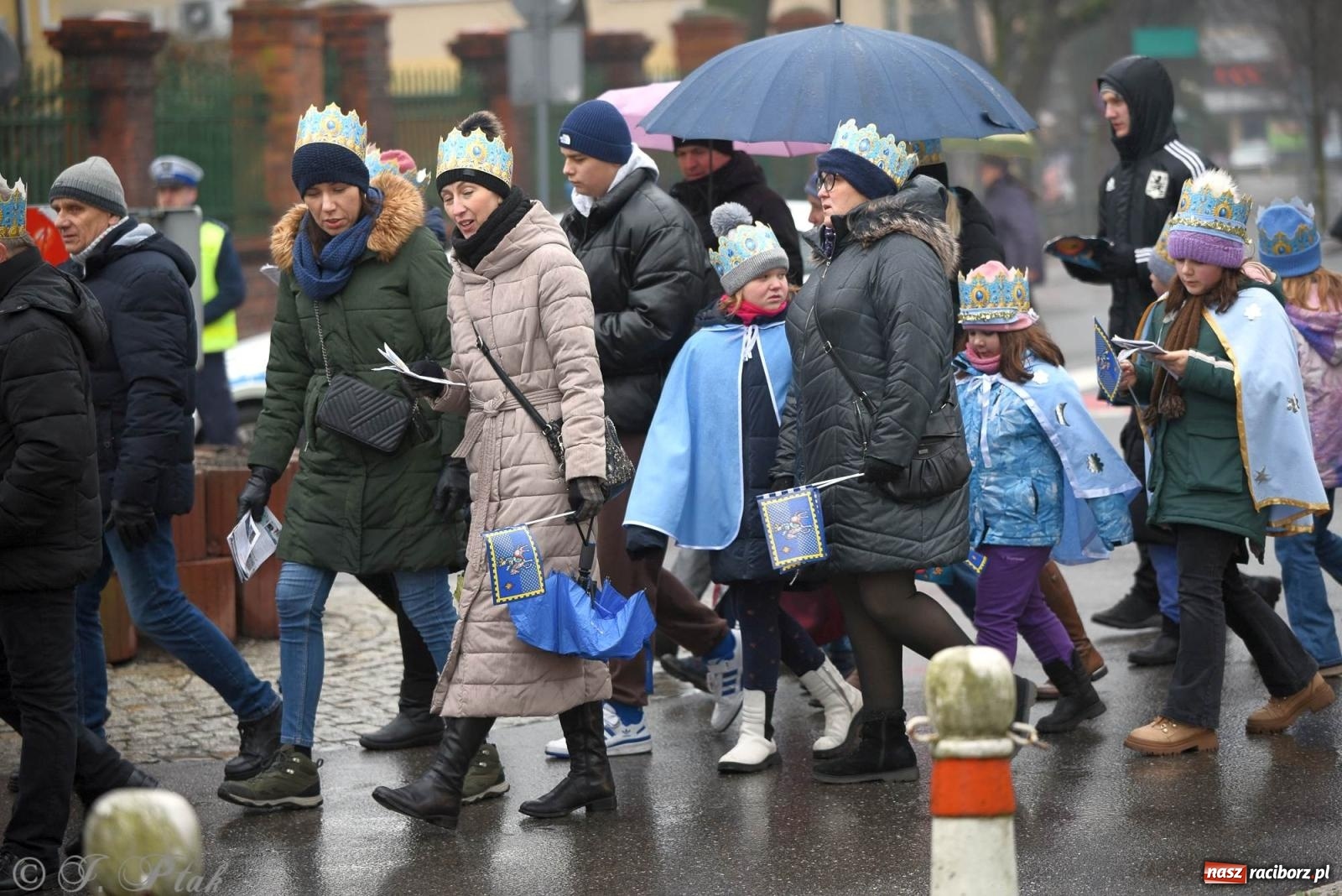 Zdjęcie w galerii na portalu naszraciborz.pl: Raciborski Orszak Trzech Króli [FOTO i WIDEO] wiadomości z regionu