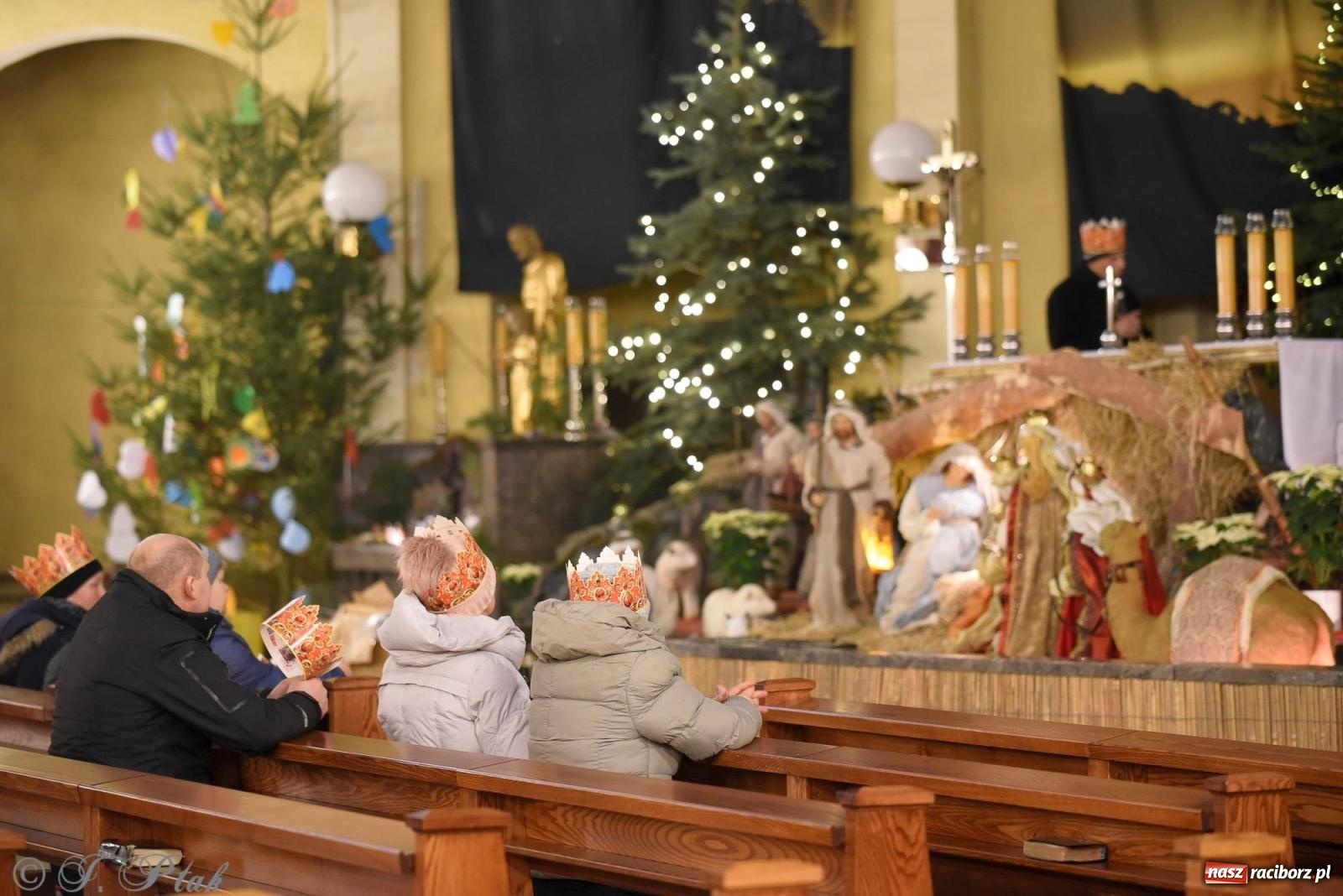 Zdjęcie w galerii na portalu naszraciborz.pl: Raciborski Orszak Trzech Króli [FOTO i WIDEO] wiadomości z regionu