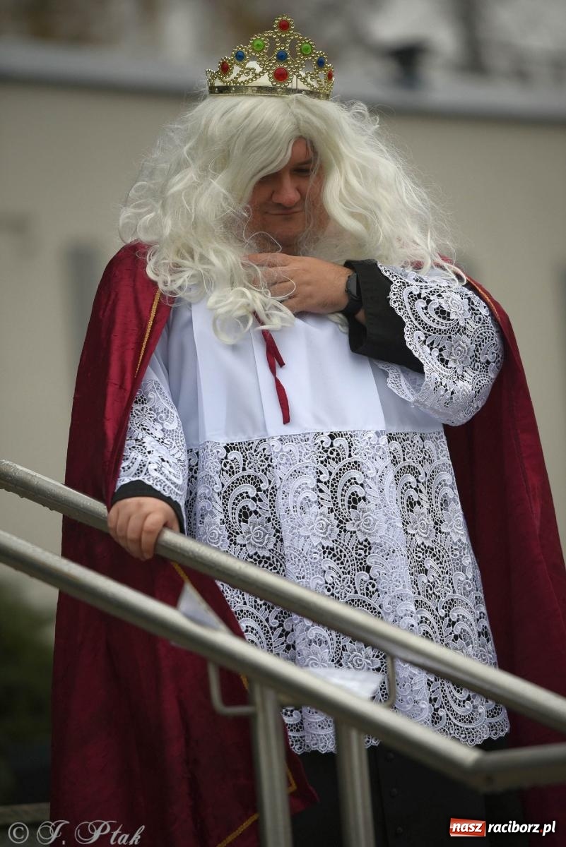 Zdjęcie w galerii na portalu naszraciborz.pl: Raciborski Orszak Trzech Króli [FOTO i WIDEO] wiadomości z regionu