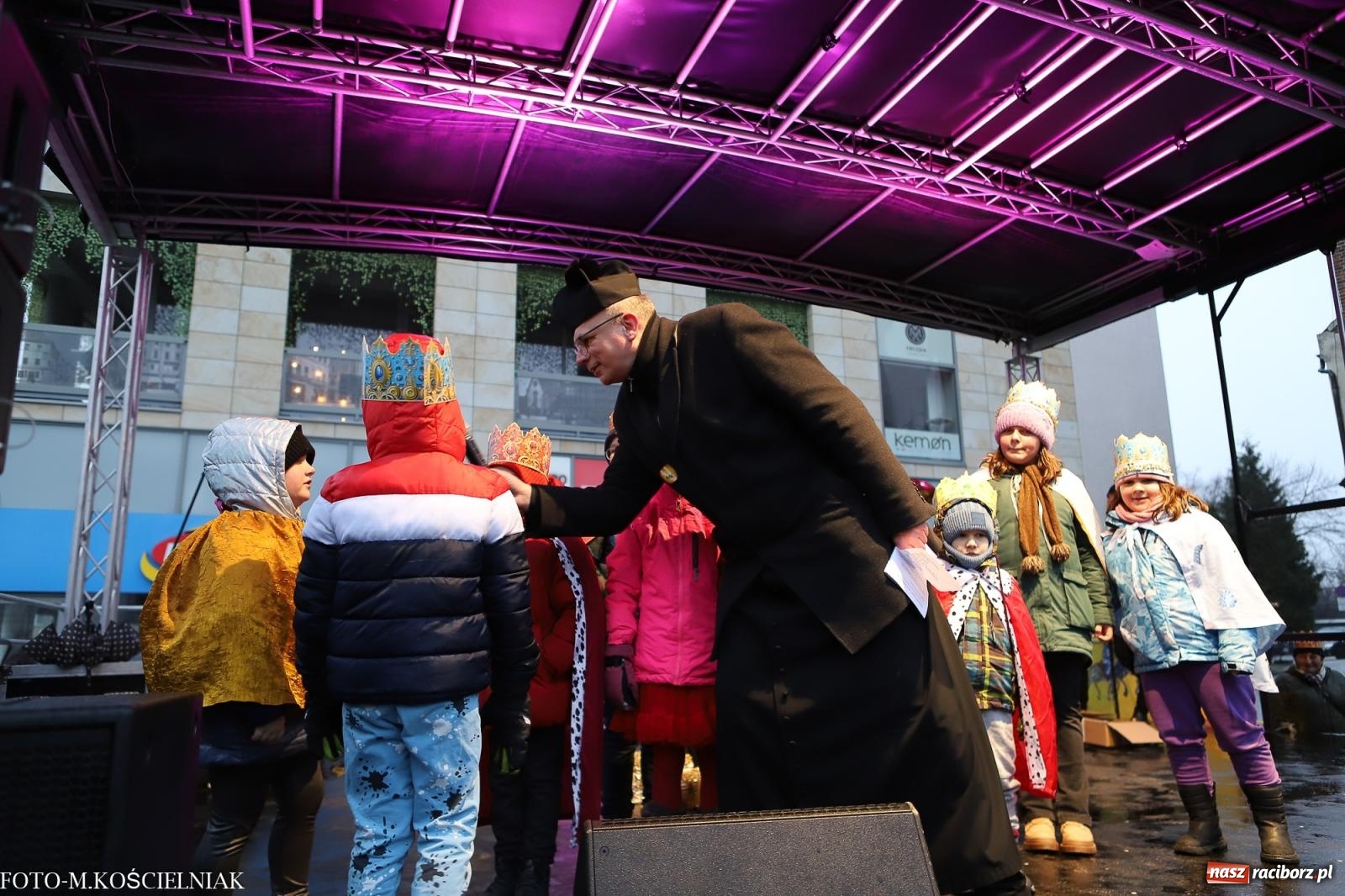 Zdjęcie w galerii na portalu naszraciborz.pl: Raciborski Orszak Trzech Króli [FOTO i WIDEO] wiadomości z regionu