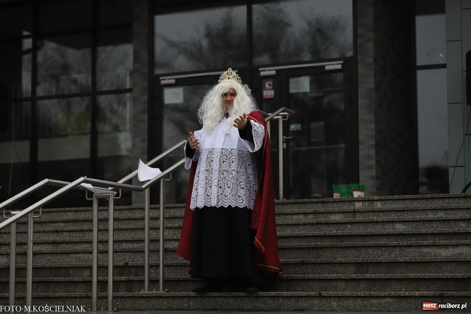 Zdjęcie w galerii na portalu naszraciborz.pl: Raciborski Orszak Trzech Króli [FOTO i WIDEO] wiadomości z regionu