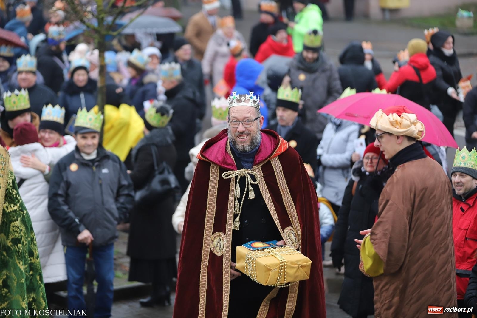 Zdjęcie w galerii na portalu naszraciborz.pl: Raciborski Orszak Trzech Króli [FOTO i WIDEO] wiadomości z regionu